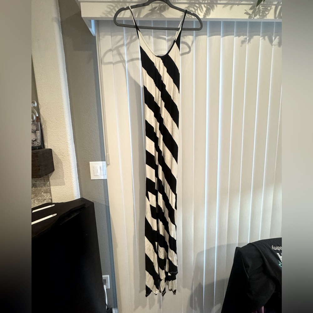 Stretch, comfy, maxi dress sz Medium